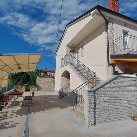 Family Apartment Cathy Galižana Exteriér fotografie