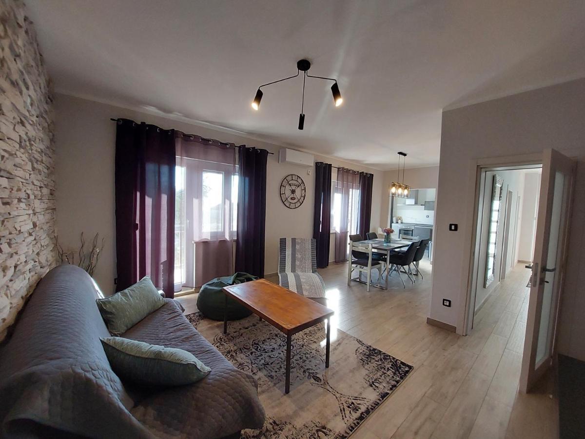 Family Apartment Cathy Galižana Exteriér fotografie